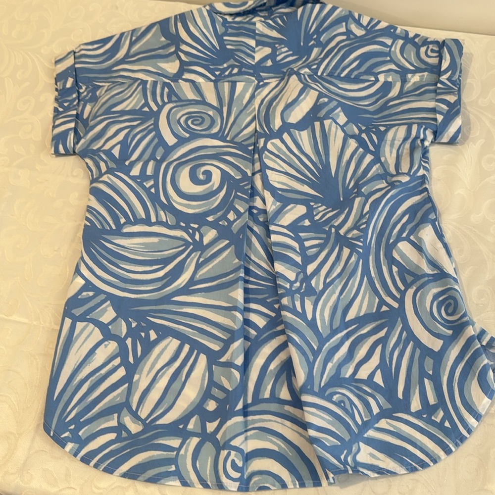 π3/$15π Vineyard Vines 1/2 Button Up Popover. Size 4. - Picture 6 of 10